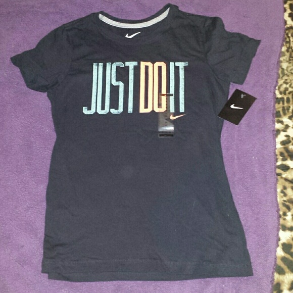 Nike Short Sleeve Shirt.