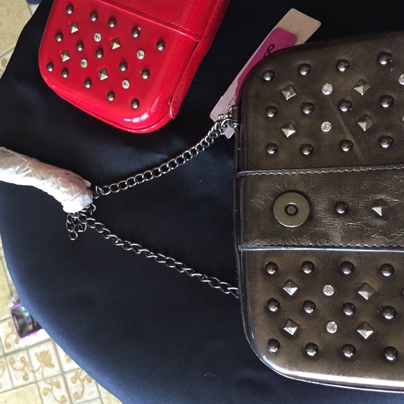 Purse - Picture 2 of 3