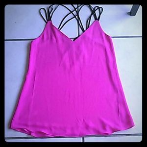 Neon pink tank , so cute and l beautiful back