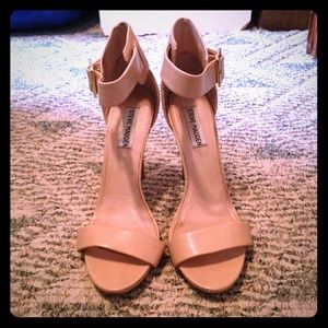 Steve Madden pale pink heels
