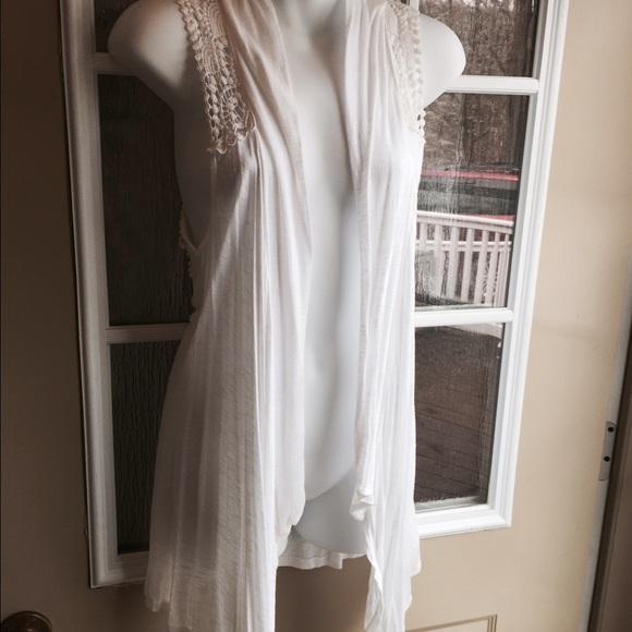 Rue21 vest white cream wore once.