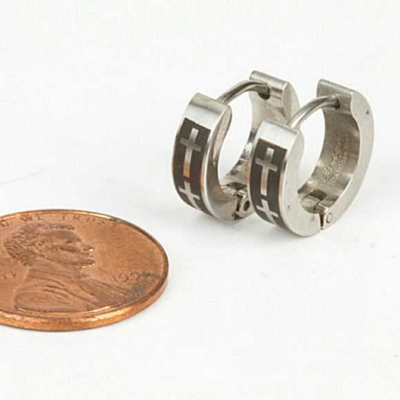 Stainless steel cross earrings - Picture 2 of 4