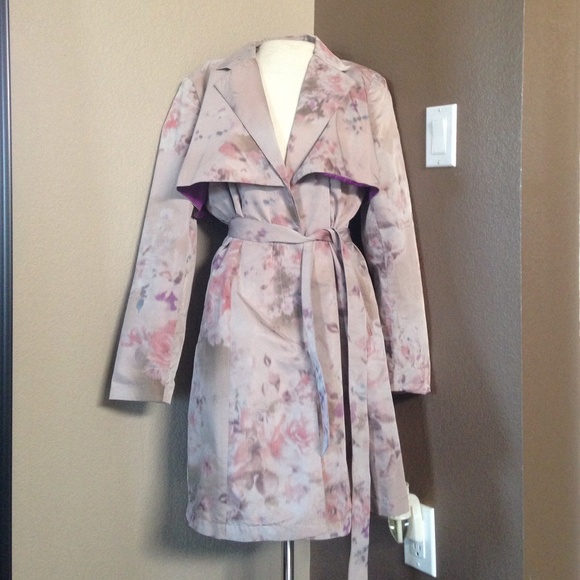 Badgley Mischka Outerwear - Badgley Mischka trench coat!
