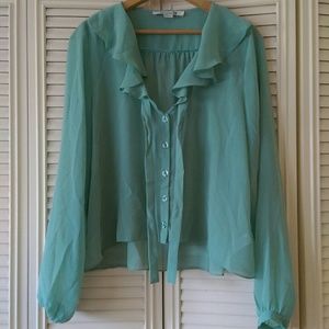 Sea foam green crop top.