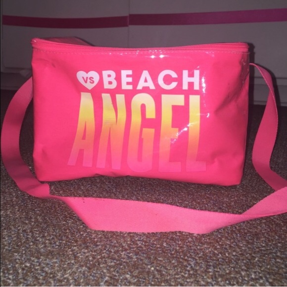Victoria's Secret beach/lunch box