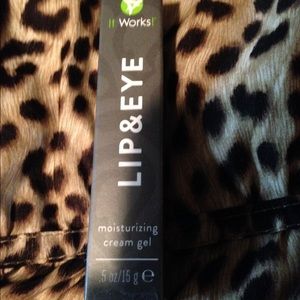 It works! Lip&eye moisturizing cream gel