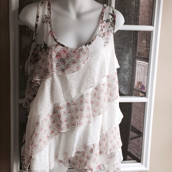 Rue21 summer top sheer with layers on front large