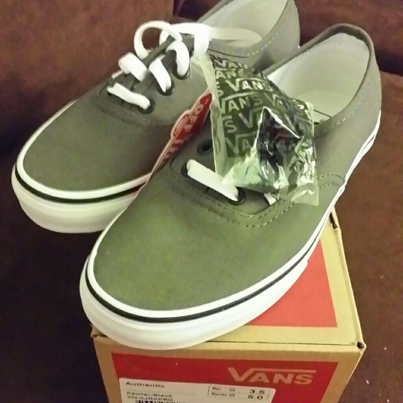 NWT STILL IN THE BOX PAIR OF GRAY VANS