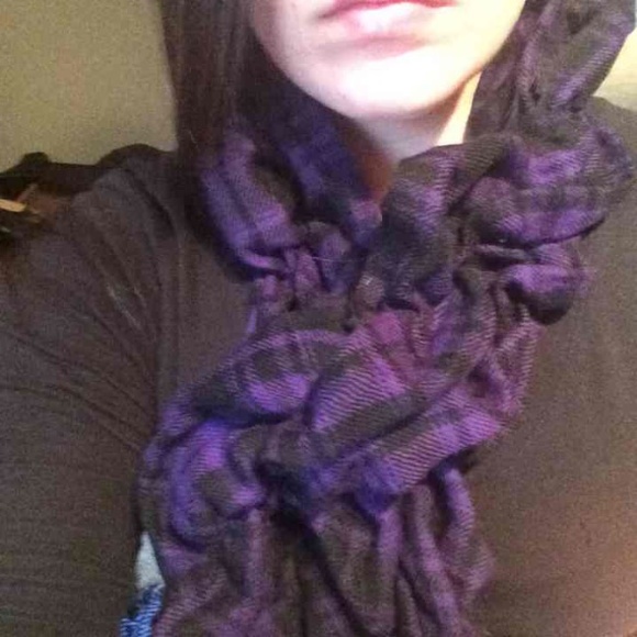 Scarf: Black & Purple Checkers