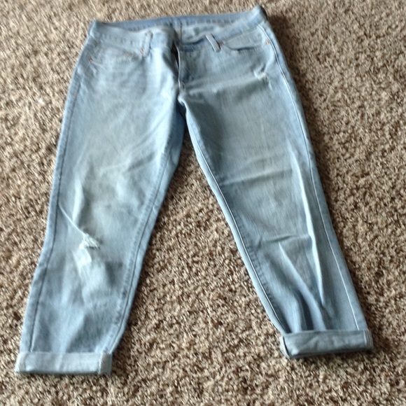 Old navy boyfriend capris