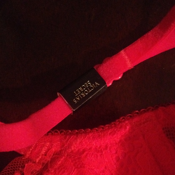 VS bra - Picture 3 of 4
