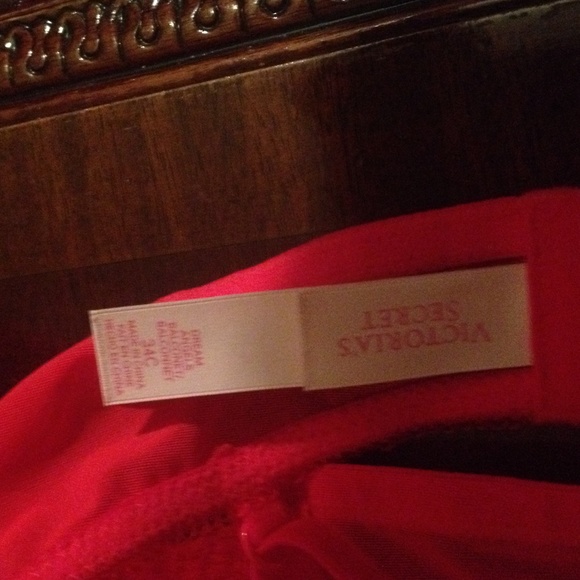 VS bra - Picture 4 of 4