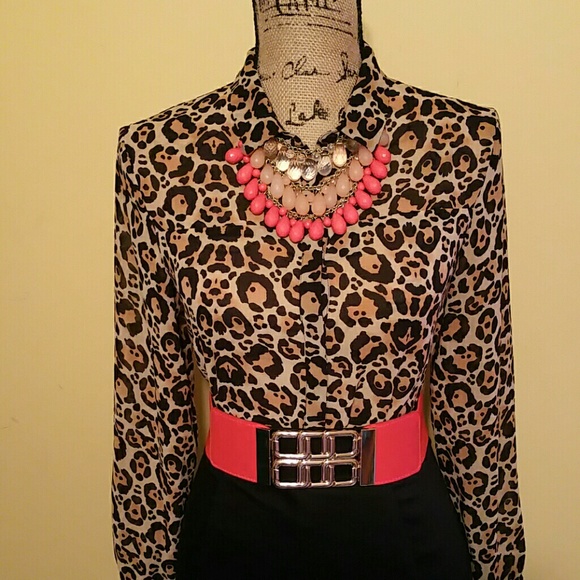 "H&M" Top! - Picture 2 of 4