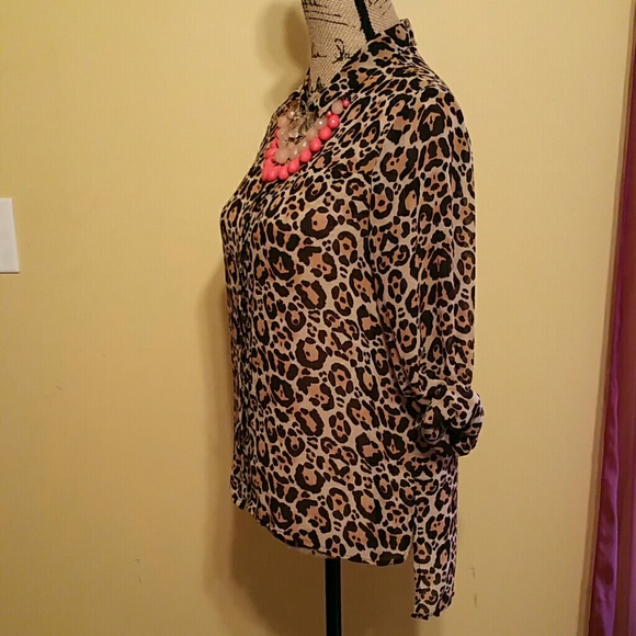 "H&M" Top! - Picture 4 of 4