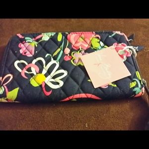 NWT VERA BRADLEY WALLETT