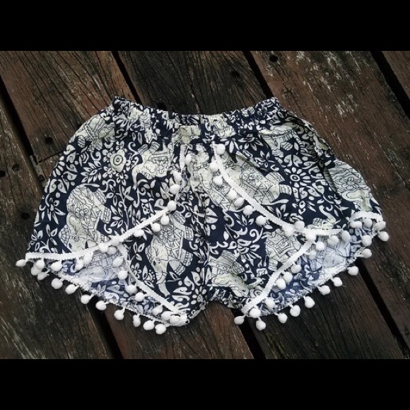 Blue Elephant Pom Pom shorts