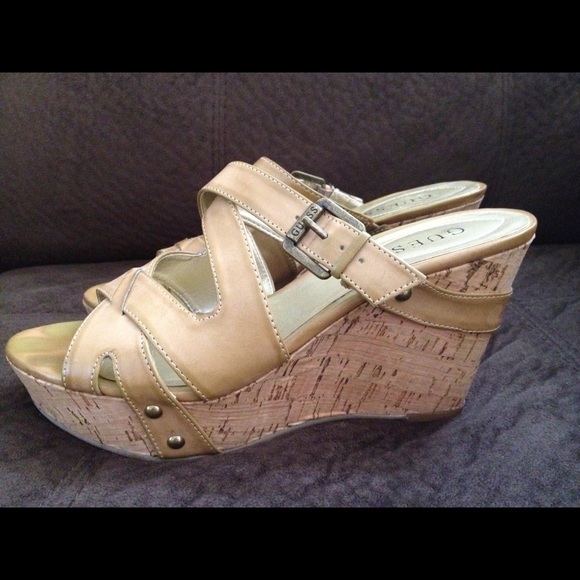 Guess WG Barcley Wedge Platform Sandals