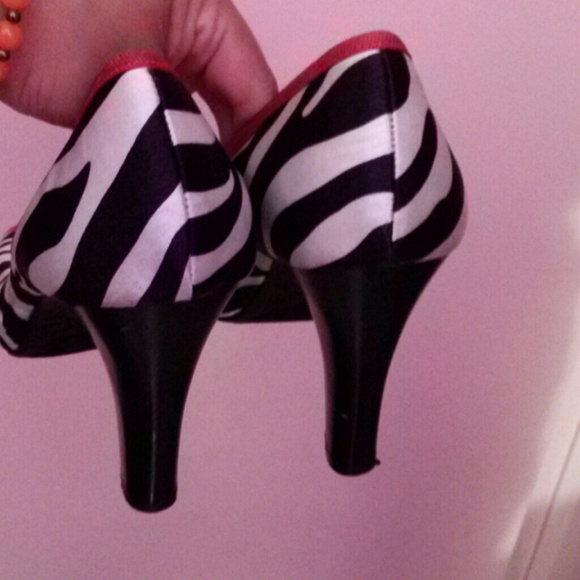 Sold on bundle - Picture 4 of 4