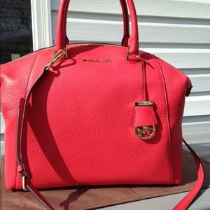 Michael Kors Lg satchel Riley