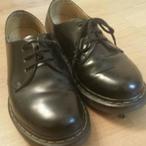 Black Dr Marten Oxfords