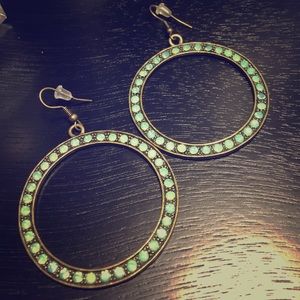 Gorgeous Mint and Metal Design