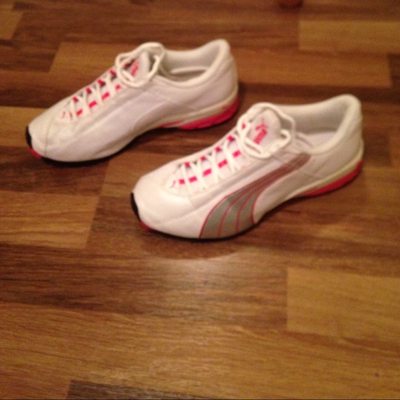 Women's Puma shoes