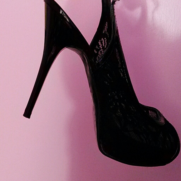 Sold on bundle - Picture 2 of 4