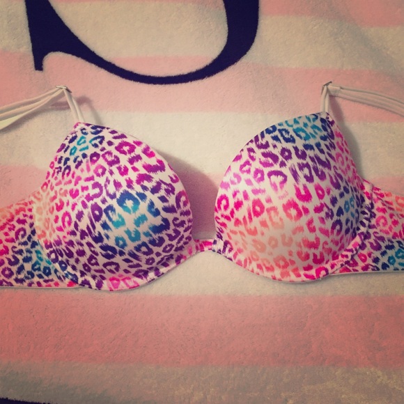 PINK Victoria's Secret Accessories - Victoria's Secret Pink Cheetah Bra