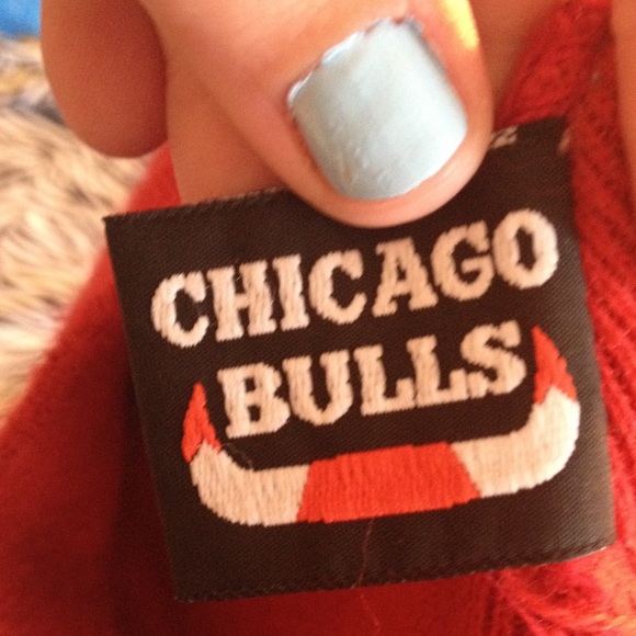 Bulls hat - Picture 3 of 3
