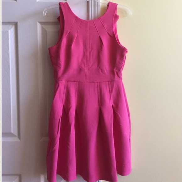 Pink skater dress - Picture 2 of 2