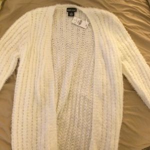 ⭐️3 for  $10 ⭐️Cream knit sweater