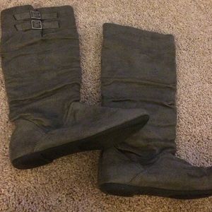 ⭐️3 for $10 ⭐️Dark grey boots