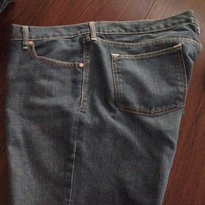 OLD NAVY THE DIVA SZ 20 jeans