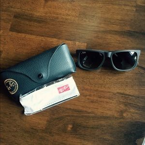 NWOT ray ban sunglasses