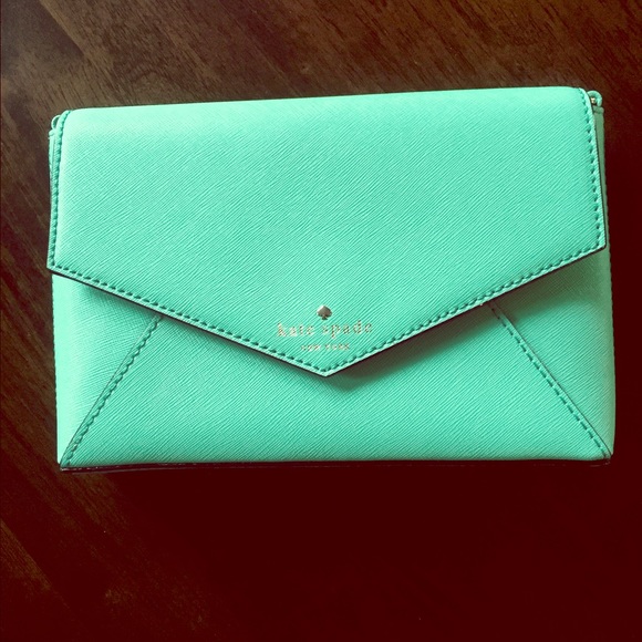 kate spade Handbags - Kate Spade cross body