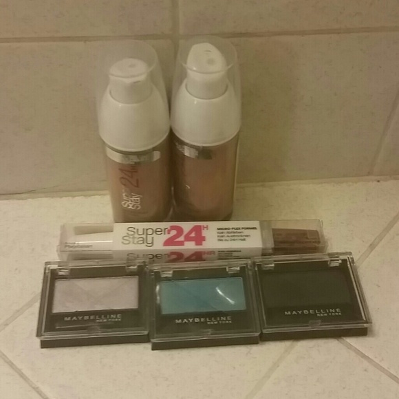 24 hour lipstick and cover up