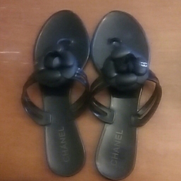 Channel sandals lower price