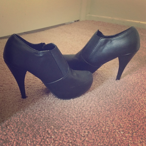 Black Booties