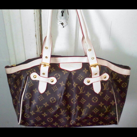 Sassy Brown Shoulder Bag