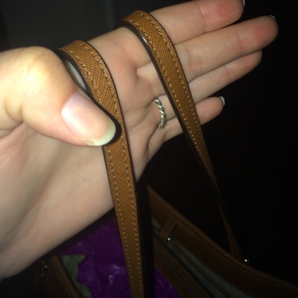 ✨sold✨Michael Kors Jet Set Tote! - Picture 4 of 4