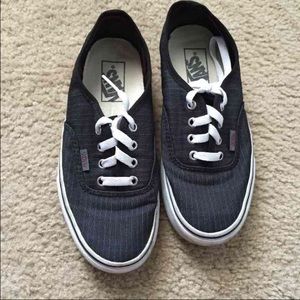 Black pinstriped vans