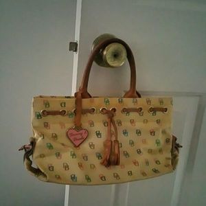 Dooney & Bourke purse