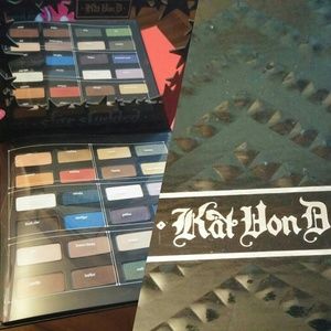 Limited Edition Kat Von D Star studded palette