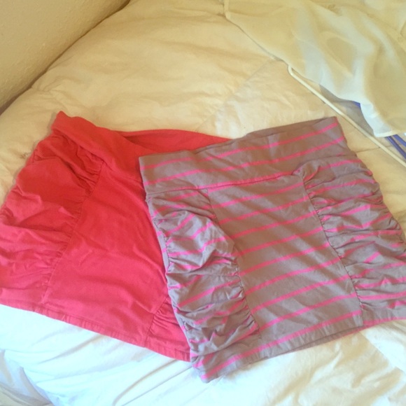 Bundle: Bodycon mini skirts!