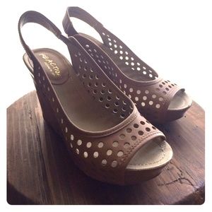 Kenneth Cole Reaction Wedge size 6.5