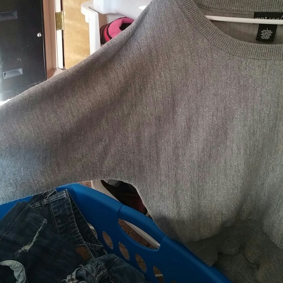 Dolman top - Picture 3 of 3