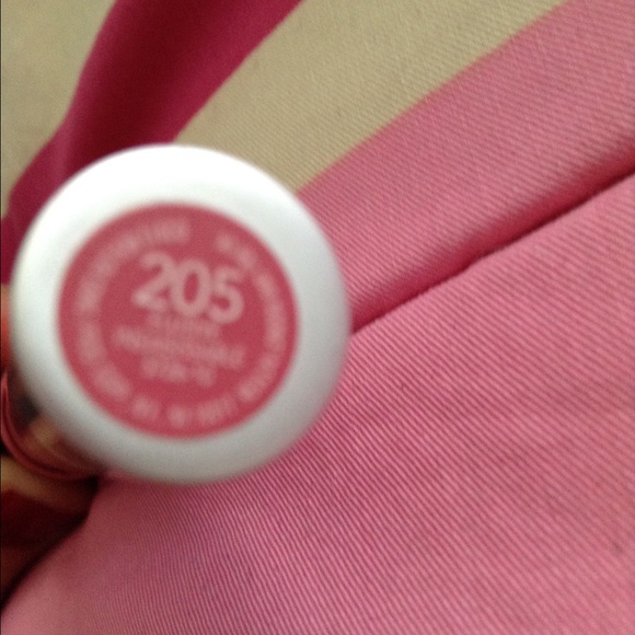 Makeup bundle! - Picture 4 of 4