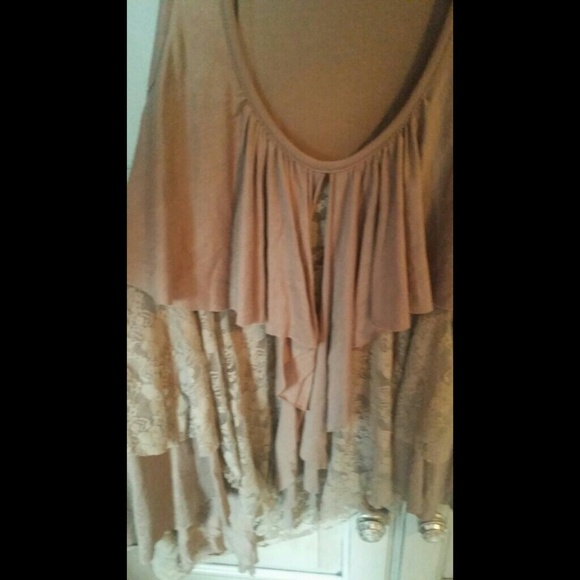 Arden B ruffle tank - Picture 2 of 3