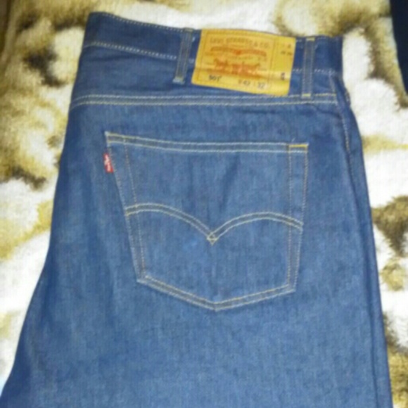 501 Levi's - Picture 2 of 2