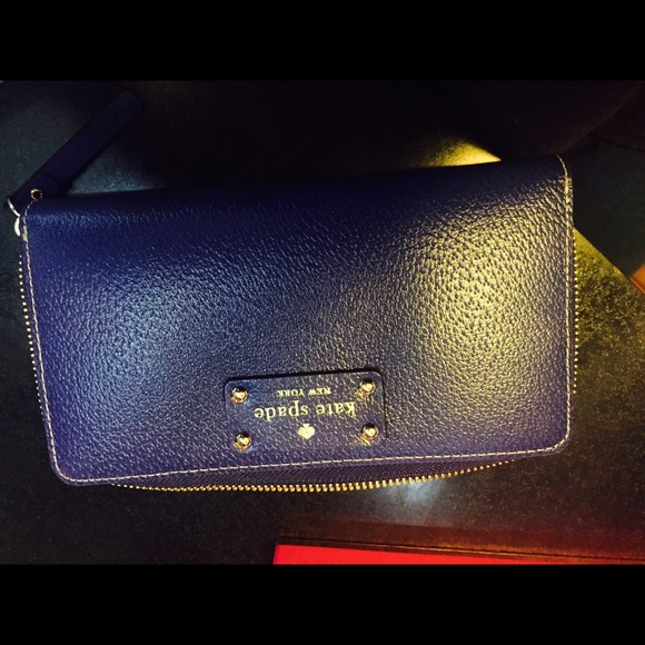 Kate spade neda wallet blue NEw INBOX buy or trade